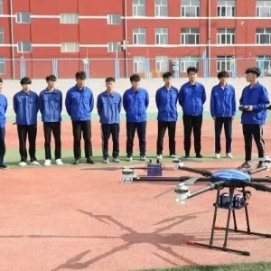 卓资县职业中学开设无人机特色专业 大力培育创新型人才
